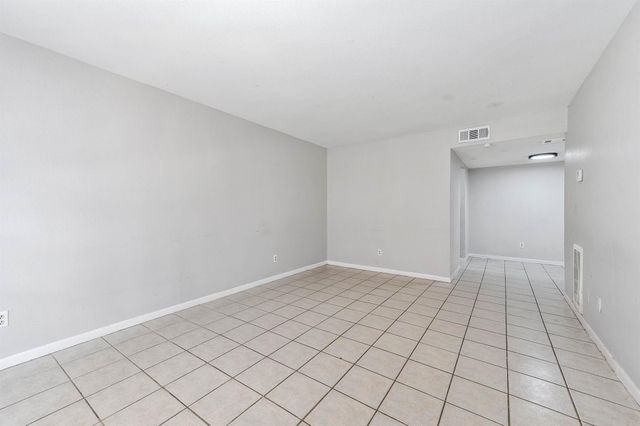 9616 Long Point Road 33, Houston, TX 77055