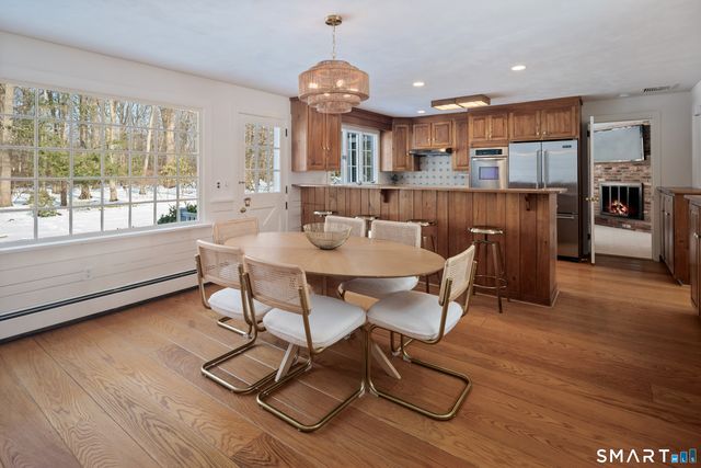 5 Wheat Lane, Darien, CT 06820