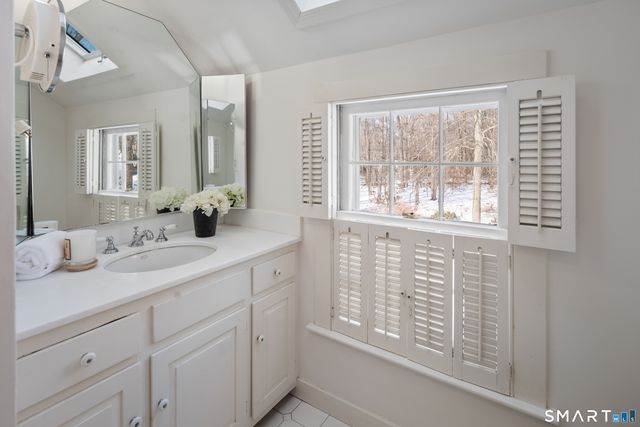 5 Wheat Lane, Darien, CT 06820