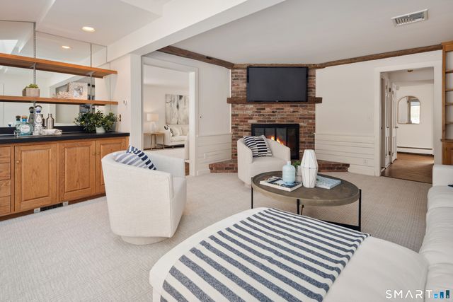 5 Wheat Lane, Darien, CT 06820