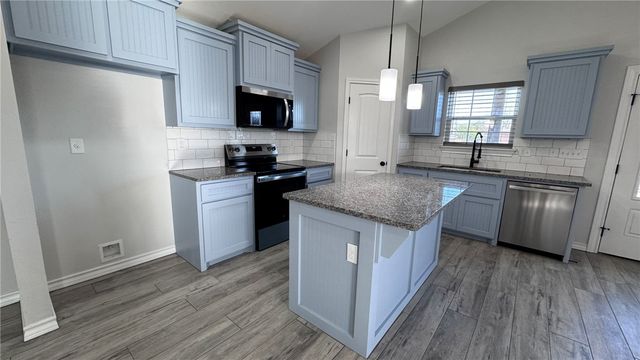 1710 Citation Dr, Corpus Christi, TX 78417