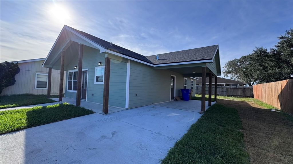 1710 Citation Dr, Corpus Christi, TX 78417