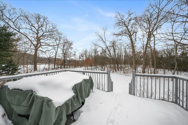 430 Oak Breeze Drive, Valparaiso, IN 46383