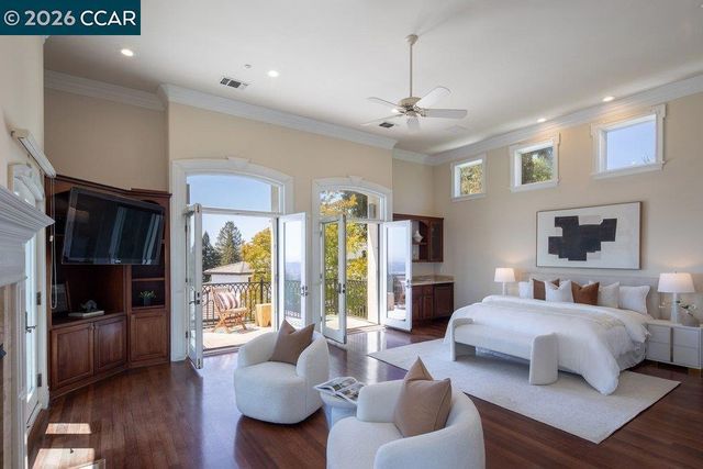 5606 La Salle Ave, Oakland, CA 94611