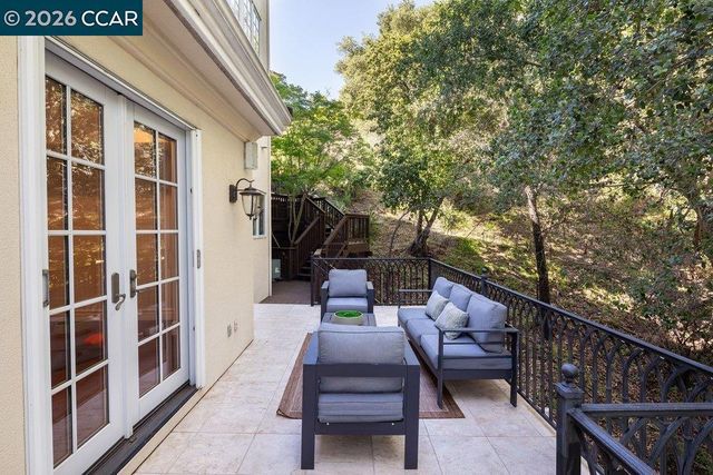 5606 La Salle Ave, Oakland, CA 94611