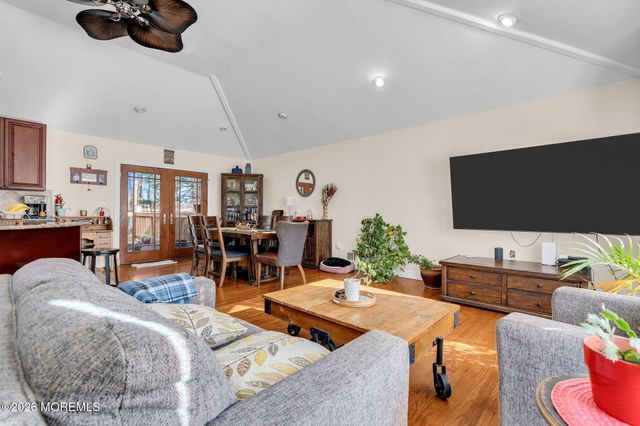 26 Westbrook Road, Howell, NJ 07731