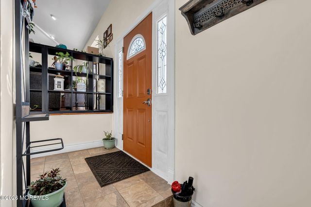 26 Westbrook Road, Howell, NJ 07731