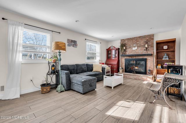 26 Westbrook Road, Howell, NJ 07731