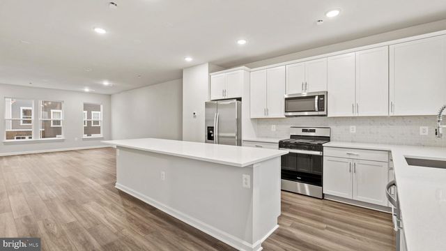 15071 JAXTON SQUARE LN, Haymarket, VA 20169