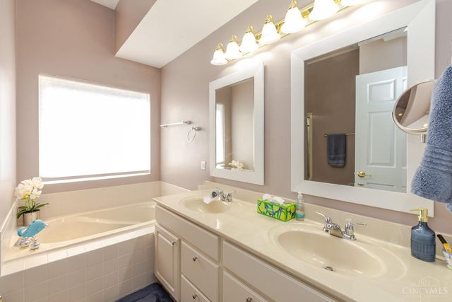 621 Carrick Drive, Washington Twp, OH 45458