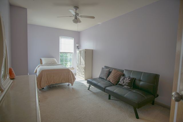 1961 Edinburgh Lane, Aurora, IL 60504