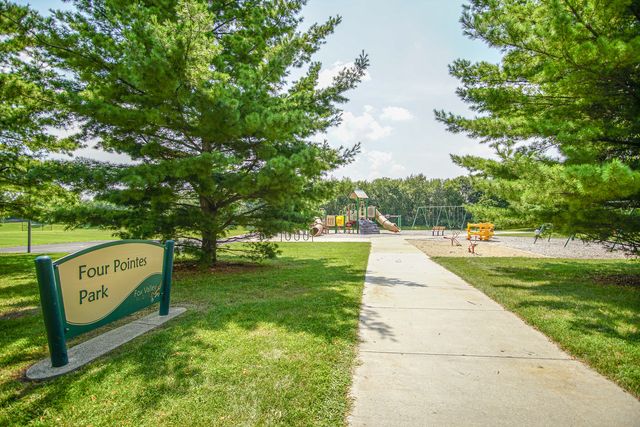 1961 Edinburgh Lane, Aurora, IL 60504