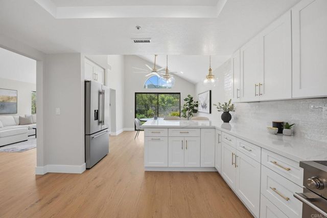 2262 Vista Valley Lane, Vista, CA 92084
