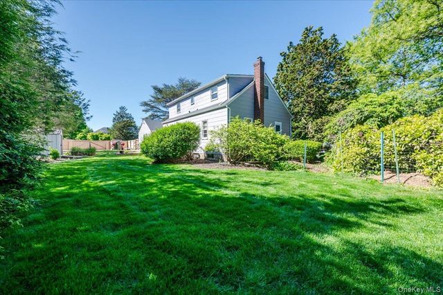150 Burr Avenue, Northport, NY 11768
