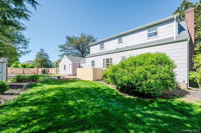 150 Burr Avenue, Northport, NY 11768