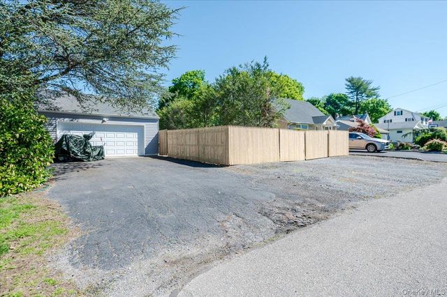 150 Burr Avenue, Northport, NY 11768