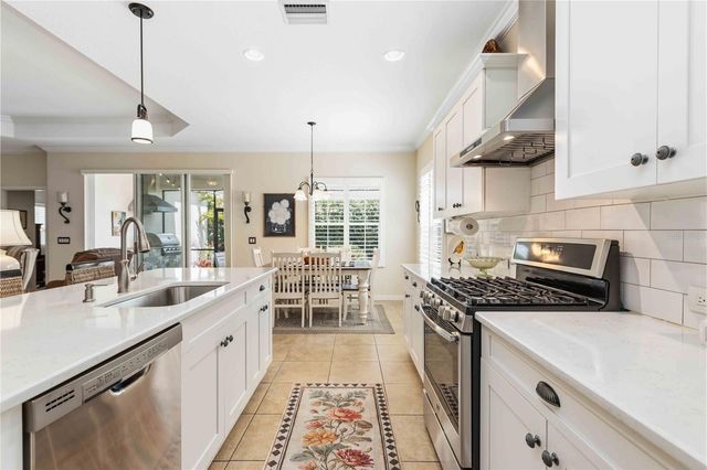 10933 BLUE MAGNOLIA LANE, Parrish, FL 34219