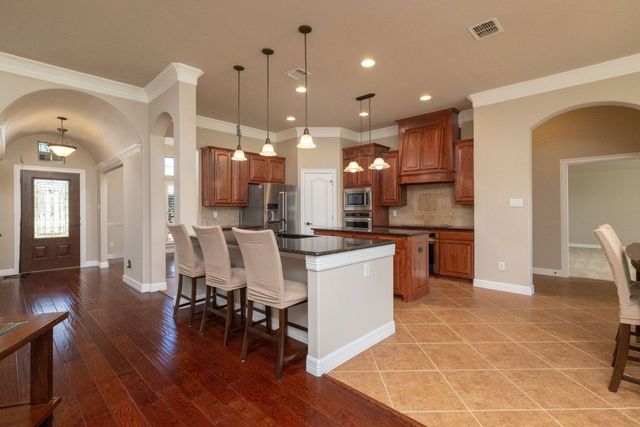 130 Austen Drive, Hudson Oaks, TX 76087