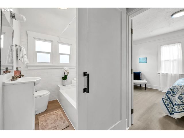 7630 N DRUMMOND Ave A&B, Portland, OR 97217