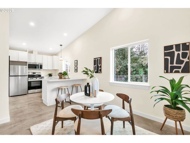 7630 N DRUMMOND Ave A&B, Portland, OR 97217