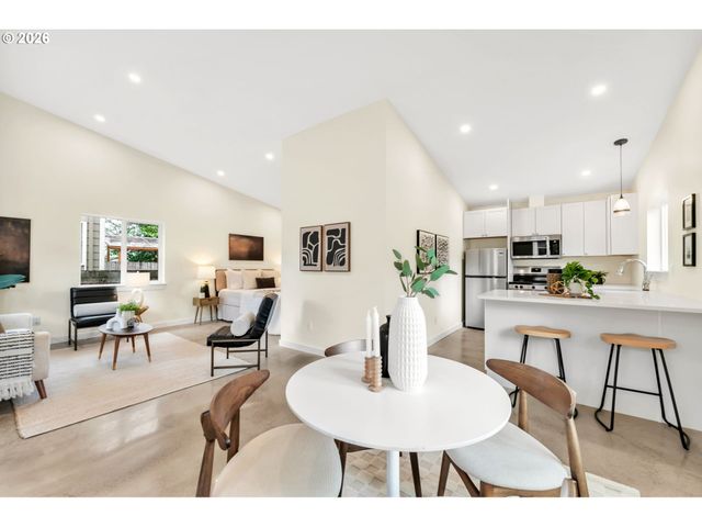 7630 N DRUMMOND Ave A&B, Portland, OR 97217