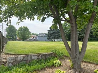 228 E Grand Avenue, Fox Lake, IL 60020