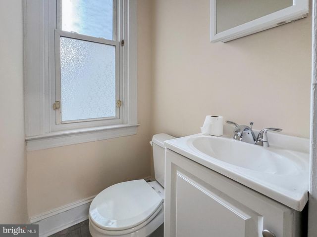 725 CHURCH LN, Lansdowne, PA 19050