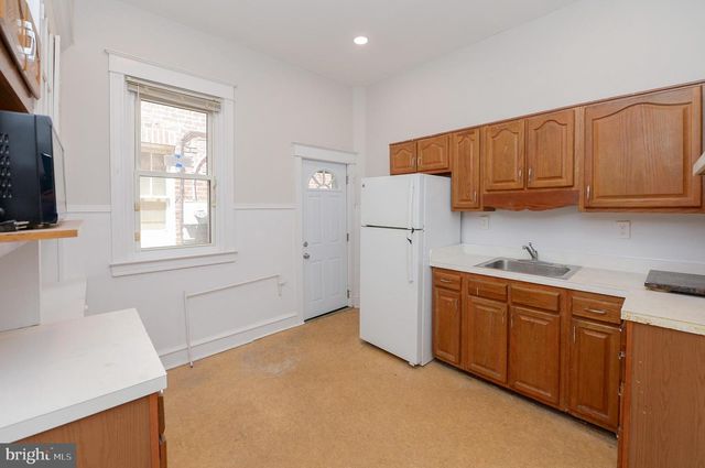 725 CHURCH LN, Lansdowne, PA 19050