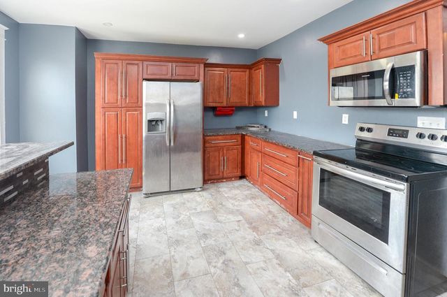 725 CHURCH LN, Lansdowne, PA 19050