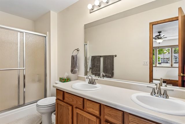 5405 NW 91st Street, Johnston, IA 50131