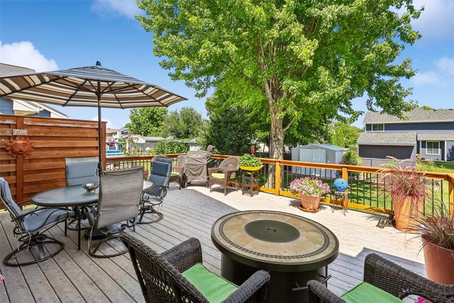 5405 NW 91st Street, Johnston, IA 50131