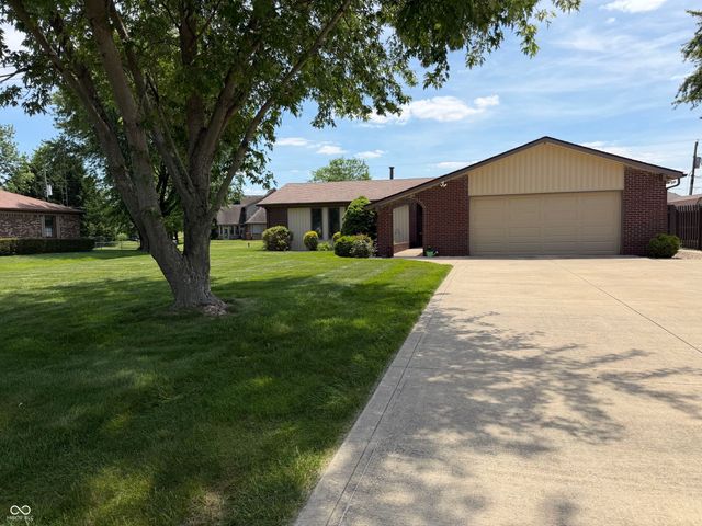 7007 W Meadows Lane, Greenfield, IN 46140