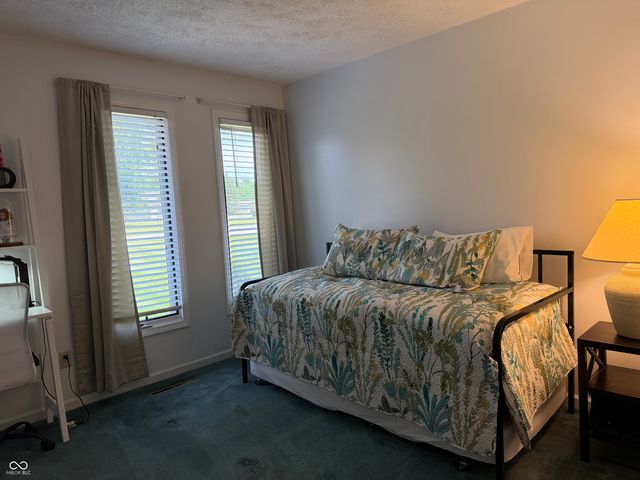 7007 W Meadows Lane, Greenfield, IN 46140
