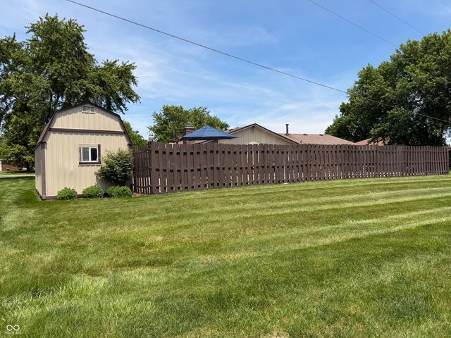 7007 W Meadows Lane, Greenfield, IN 46140