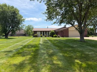 7007 W Meadows Lane, Greenfield, IN 46140