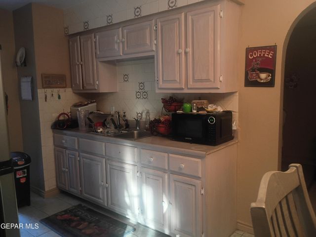 9842 LILLY Drive, El Paso, TX 79927