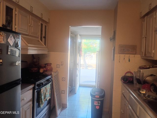 9842 LILLY Drive, El Paso, TX 79927