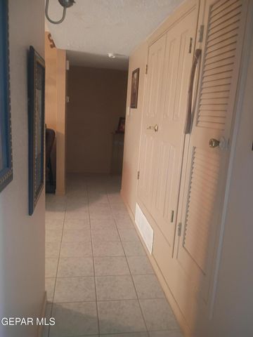 9842 LILLY Drive, El Paso, TX 79927