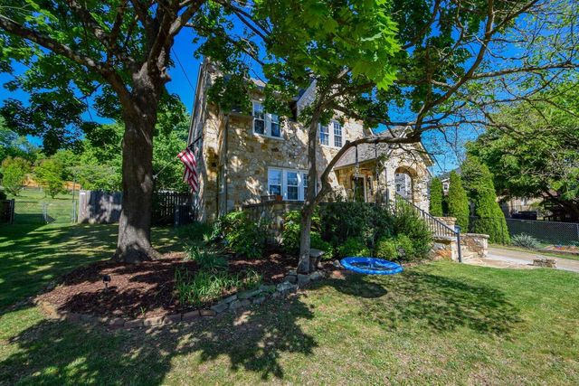 3017 Woodlawn AVE, Roanoke, VA 24015