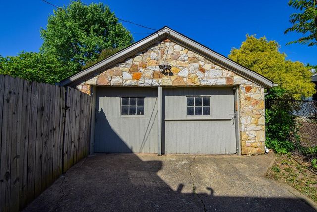 3017 Woodlawn AVE, Roanoke, VA 24015