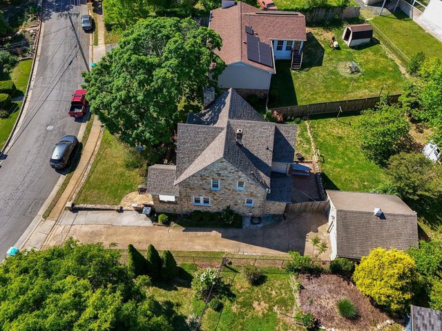 3017 Woodlawn AVE, Roanoke, VA 24015