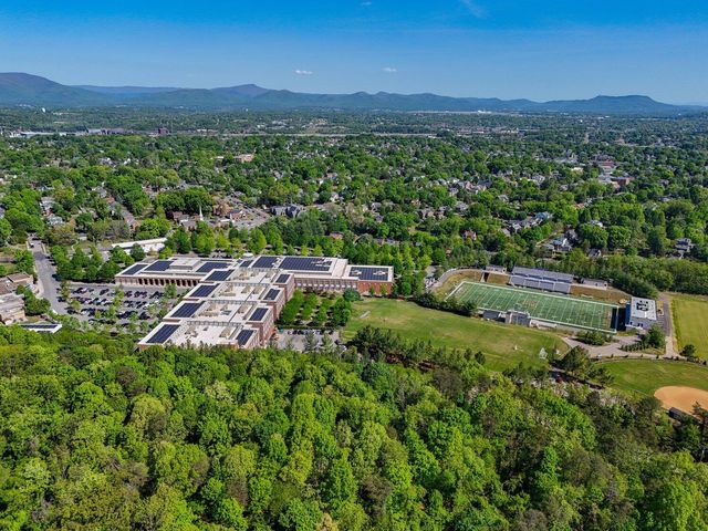 3017 Woodlawn AVE, Roanoke, VA 24015