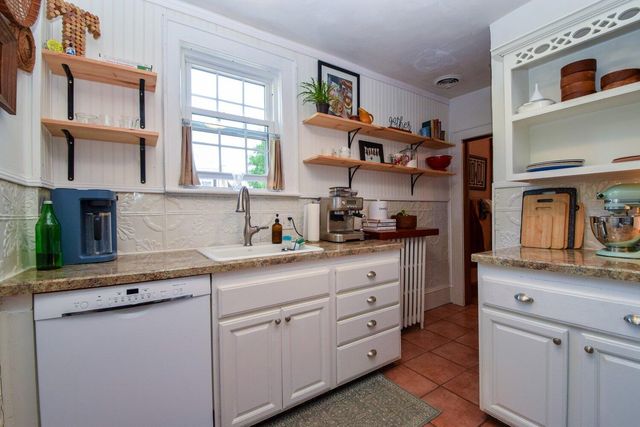 3017 Woodlawn AVE, Roanoke, VA 24015