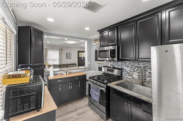 3419 Woodside Street, Dearborn, MI 48124