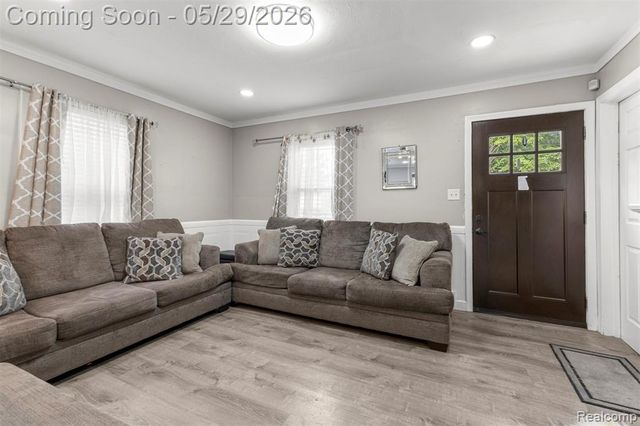 3419 Woodside Street, Dearborn, MI 48124