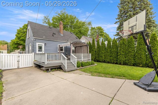 3419 Woodside Street, Dearborn, MI 48124