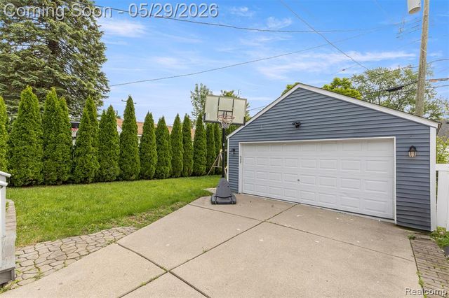 3419 Woodside Street, Dearborn, MI 48124