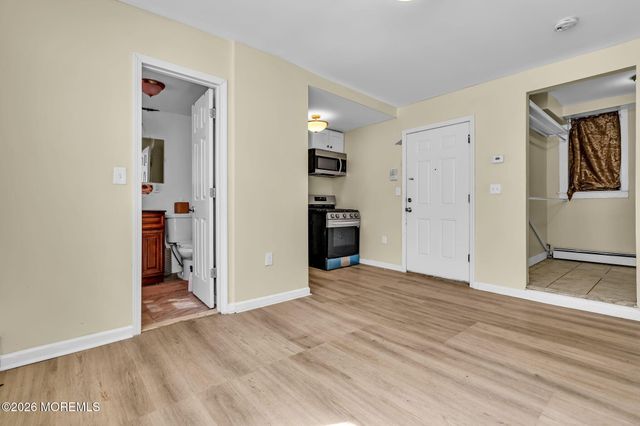305 Cator Avenue 1B, Jersey City, NJ 07305