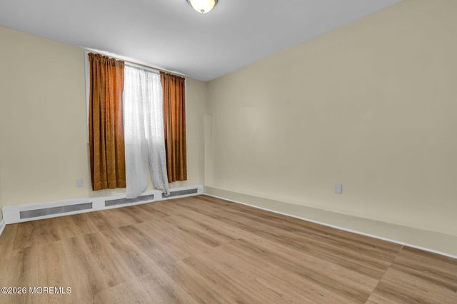 305 Cator Avenue 1B, Jersey City, NJ 07305