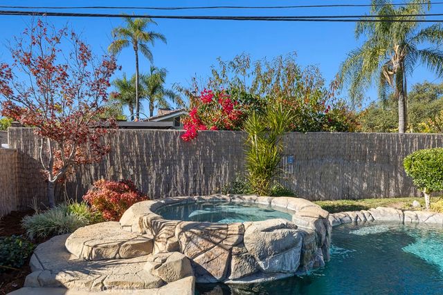 105 Country Club Court, Glendora, CA 91741